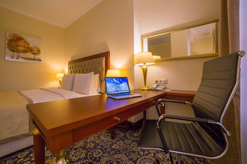 In-Room Business Center